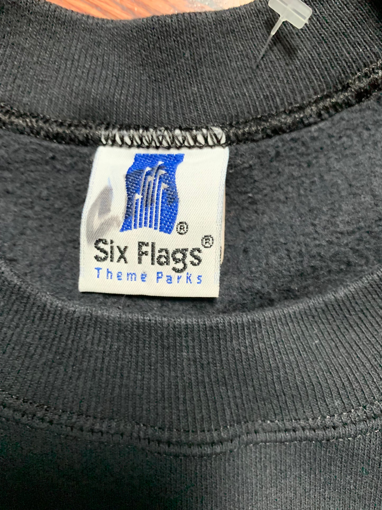 Vintage Six Flags Skull Mountain Crewneck Sweatshirt (XL)